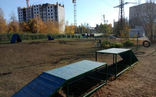 В Харькове стало еще больше оборудованных площадок для выгула и дрессировки собак