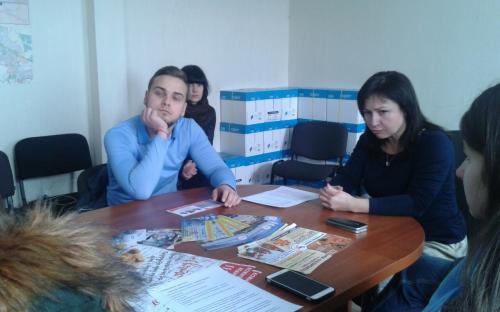 Центр обращения с животными посетили ребята из Молодежного совета при Харьковском городском голове