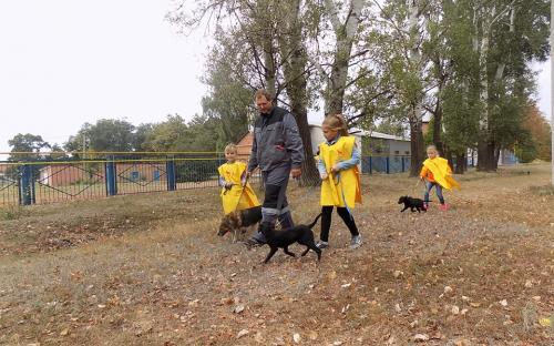 В КП "Центр обращения с животными" провели первую в новом учебном году экскурсию для школьников